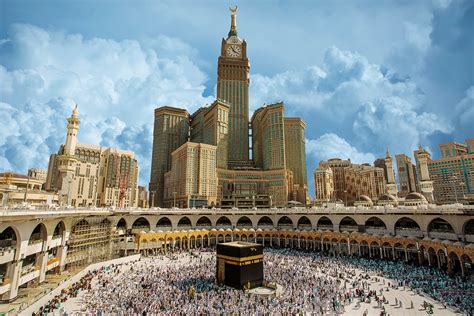 Financial Analyst Manager in Jeddah, Makkah, Saudi Arabia.